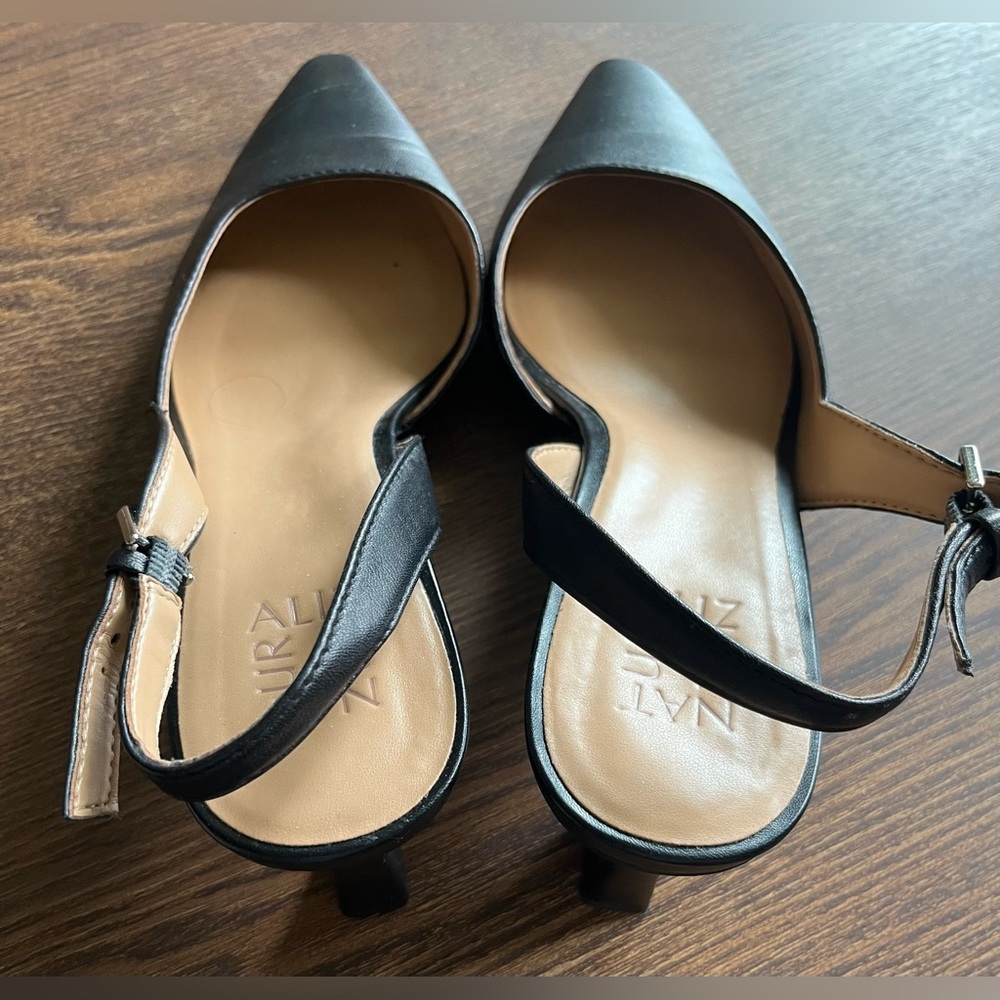 Naturalizer Black Dalary Slingback Pump Size 8.5 Wide Width - Picture 10 of 13